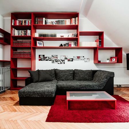 Tony'S Place Under The Castle Ljubljana Bagian luar foto