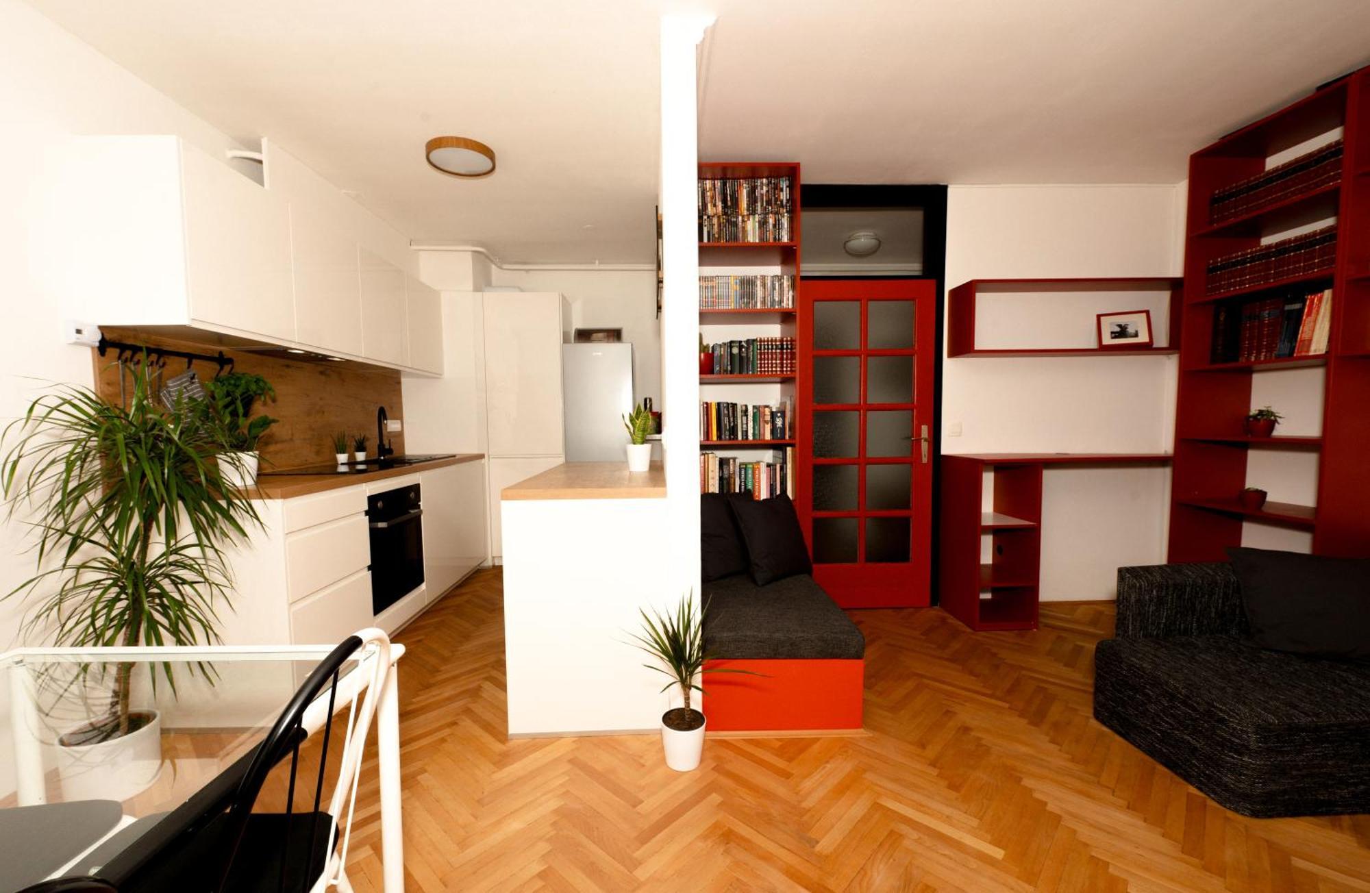 Tony'S Place Under The Castle Ljubljana Bagian luar foto